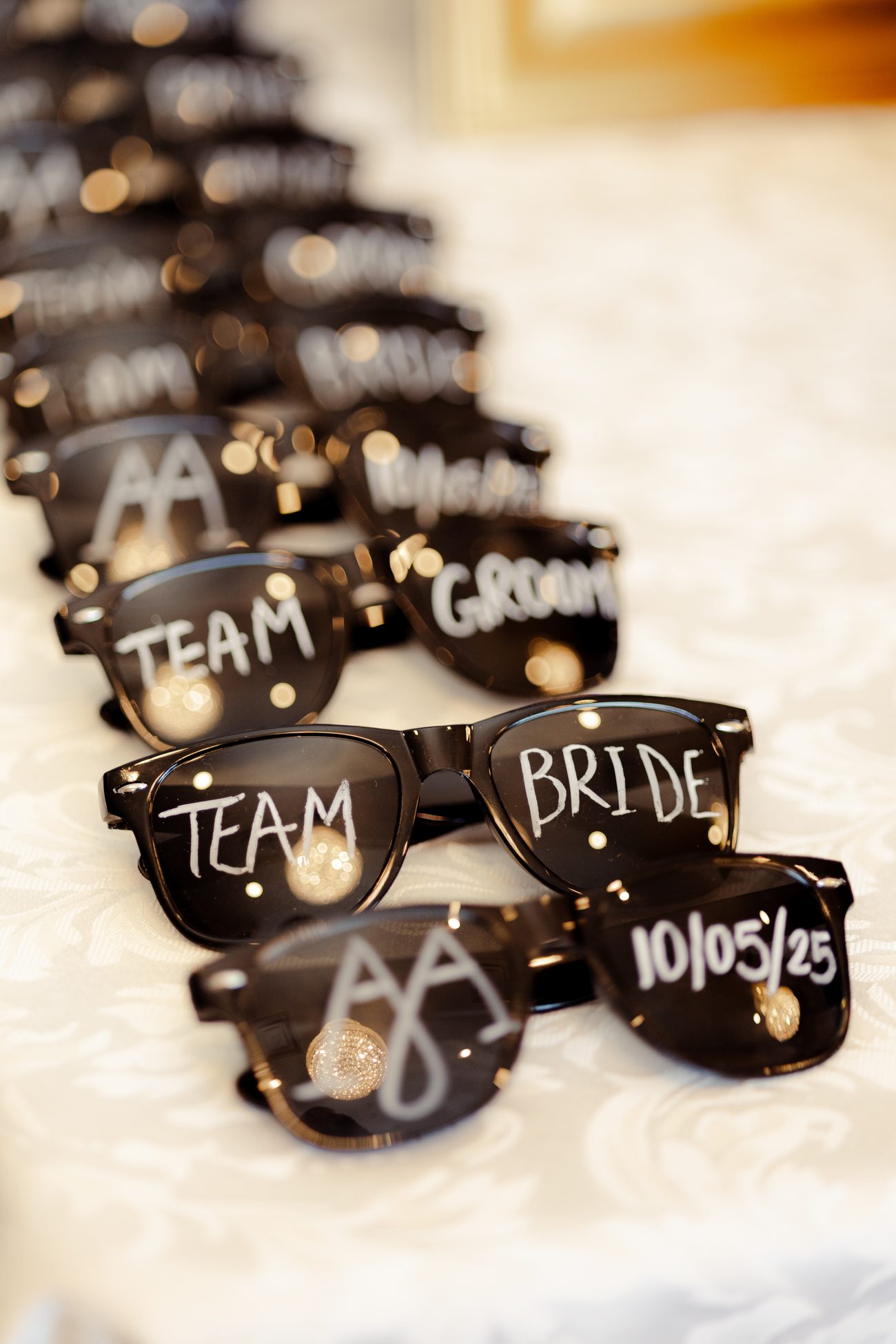 A guestbook and florals detail